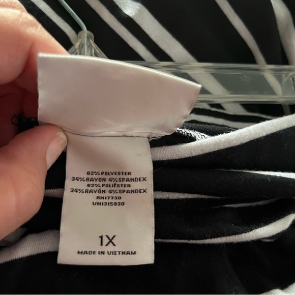 Black & White Stripe Soft Maxi Skirt, Stretch Fabric, Ava & Viv Size 1X - Picture 6 of 6